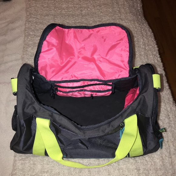 ADIDAS GYM BAG - Picture 3 of 3